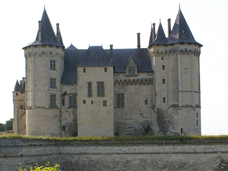 chateau de saumur dans la loire