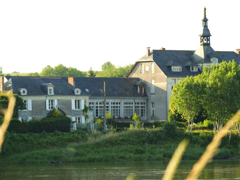 village behuard proche jablines