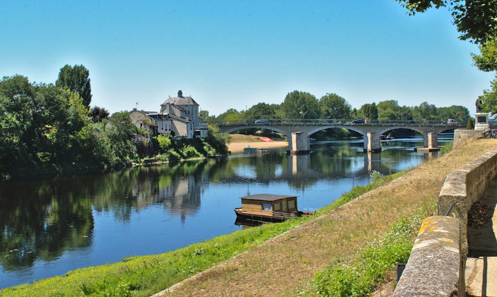 Découvrez Chinon lors de votre visite du Parc Naturel Régional Loire-Anjou-Touraine